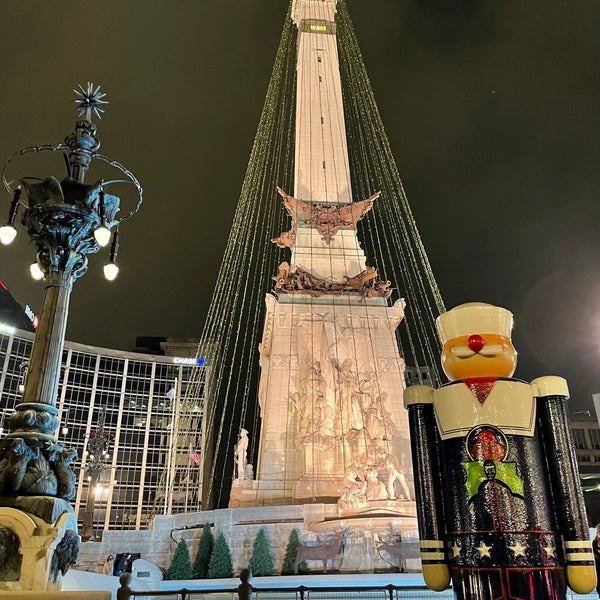 Photo taken at Soldiers &amp; Sailors Monument by Mansour on 11/28/2020