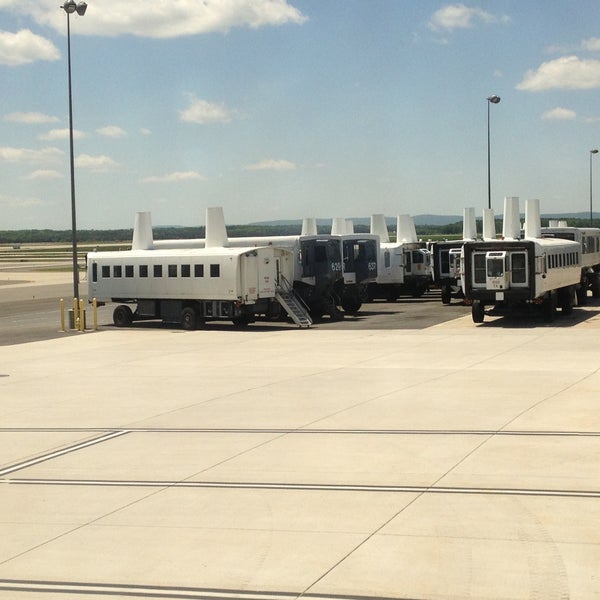 5/12/2013にAlex P.がBaltimore/Washington International Thurgood Marshall Airport (BWI)で撮った写真