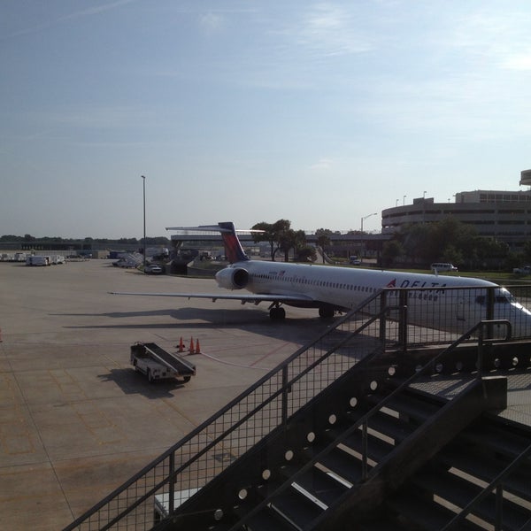 Photo taken at Tampa International Airport (TPA) by Matthew J. on 5/12/2013