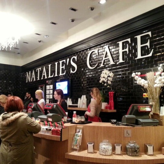 Foto tirada no(a) Natalie&#39;s Café por Nancy K. em 1/13/2013