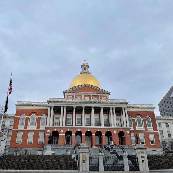 รูปภาพถ่ายที่ Massachusetts State House โดย Janlyl L. เมื่อ 2/14/2023
