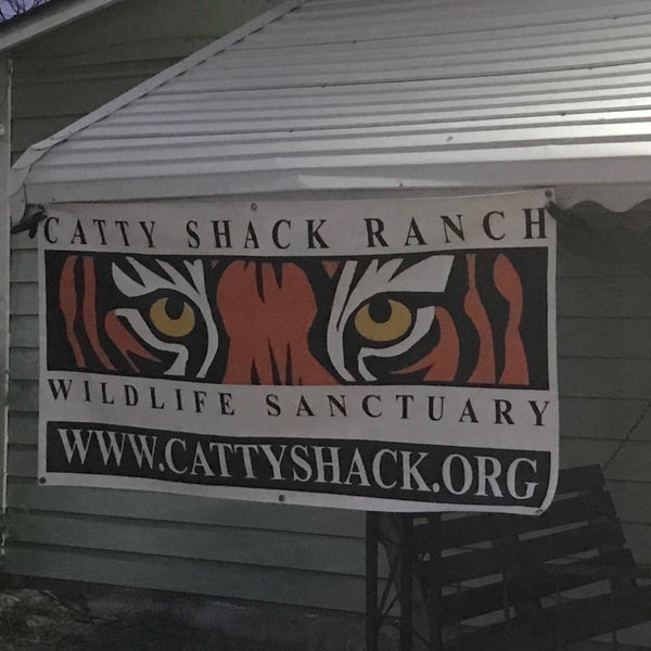 Foto scattata a Catty Shack Ranch Wildlife Sanctuary da Scott M. il 2/4/2017