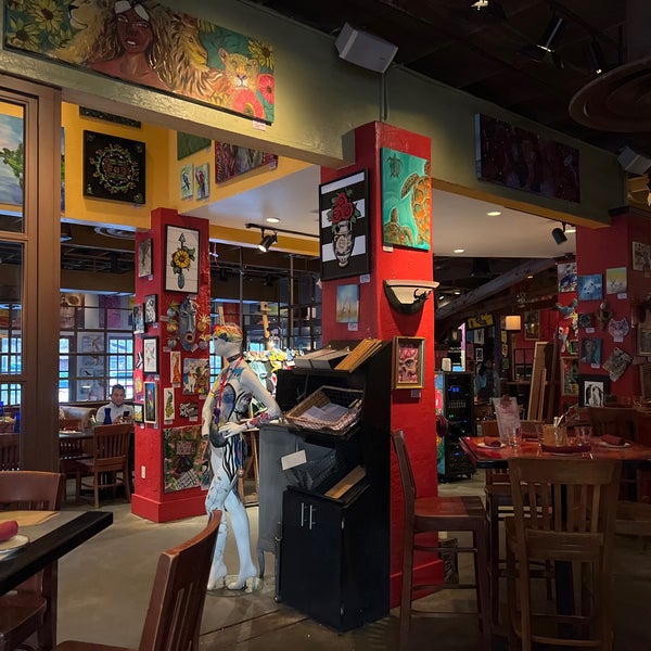 12/9/2021 tarihinde Scott M.ziyaretçi tarafından Café Tu Tu Tango'de çekilen fotoğraf