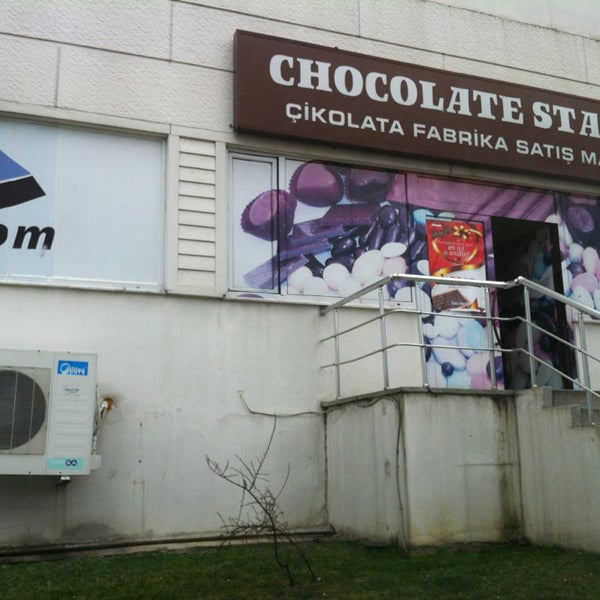 Foto scattata a CKLT Butik Çikolata Mağazası da Ozge A. il 2/17/2013