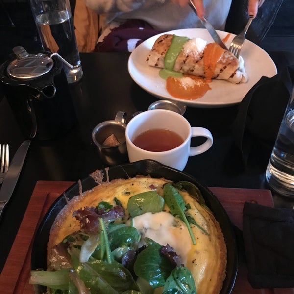 Great new brunch spot (ordered the frittata and bfast burrito - both delish). Decently priced, cozy vibe. Definitely plan on coming back at night to try some of the cocktails!