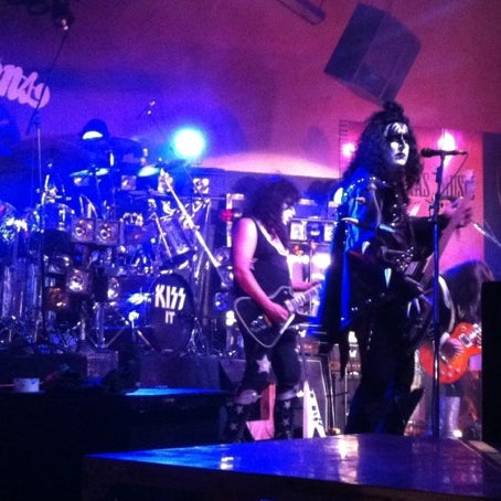 Photo taken at Hooligan&#39;s Bar &amp; Grill by Chris R. on 12/16/2012