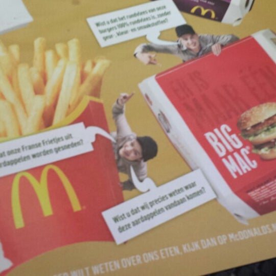 รูปภาพถ่ายที่ McDonald&#39;s โดย Lightning เมื่อ 8/9/2013