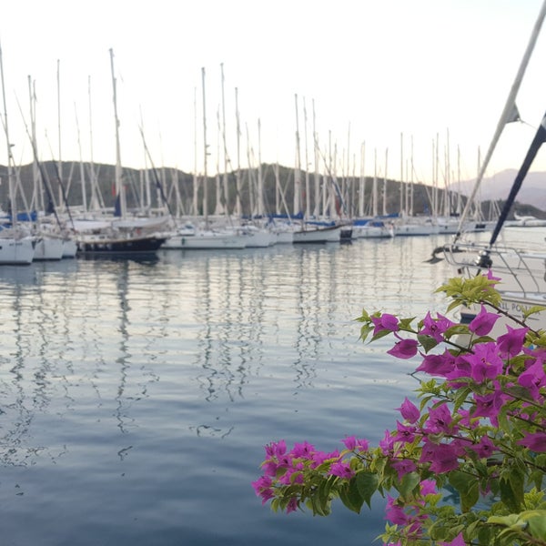 รูปภาพถ่ายที่ Mod Yacht Lounge โดย Gözde A. เมื่อ 10/15/2017