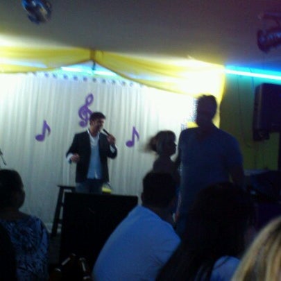 Photo prise au Kantoo Karaoke Bar par love L. le3/2/2013