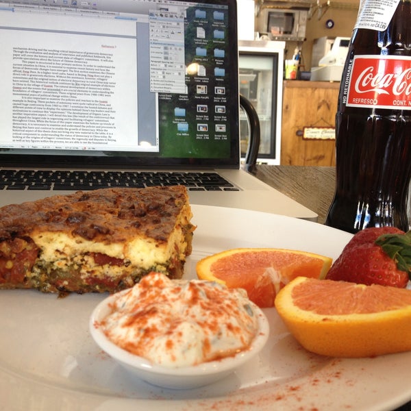 Arabesque Downtown Boulder'de Orta Doğu Restoranı