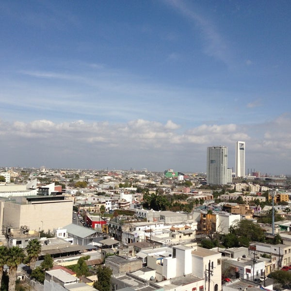 รูปภาพถ่ายที่ Diverza โดย Urielable M. เมื่อ 2/1/2013