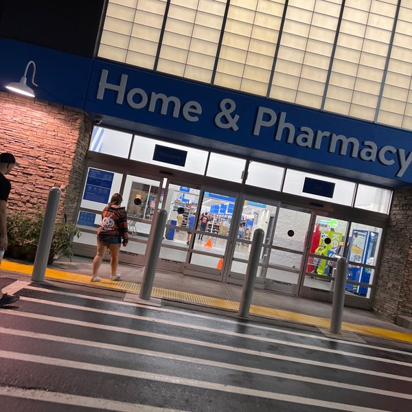 Walmart Supercenter Big Box Store in Knoxville