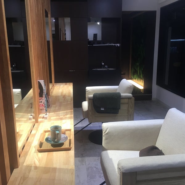 Photos At 美容院 ヘアーパーチ Salon Barbershop