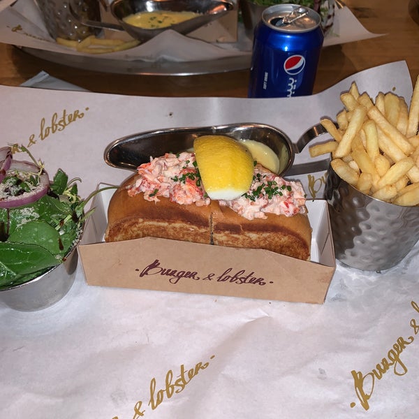 Photo taken at Burger &amp; Lobster by Nawaf H on 1/8/2020
