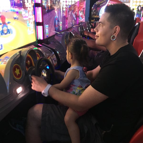 Photo taken at Dave &amp; Buster&#39;s by Marlene E. on 7/30/2018