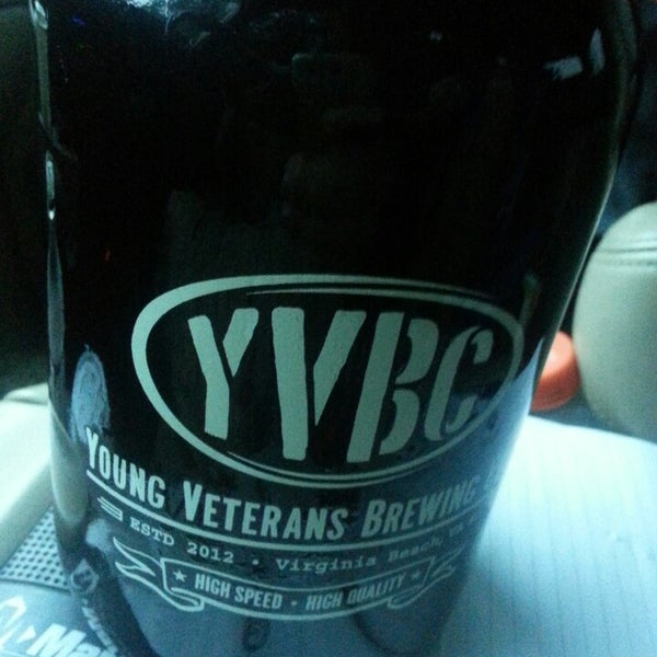 10/11/2013にKeith 👊🏻 T.がYoung Veterans Brewing Companyで撮った写真