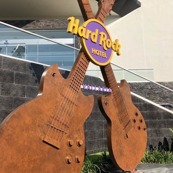 รูปภาพถ่ายที่ Hard Rock Hotel Vallarta โดย Jose antonio M. เมื่อ 7/25/2018