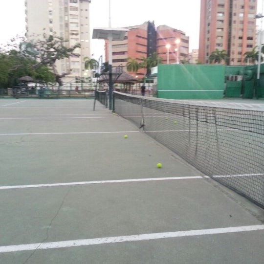 Club Bella Vista 9 tips de 204 visitantes