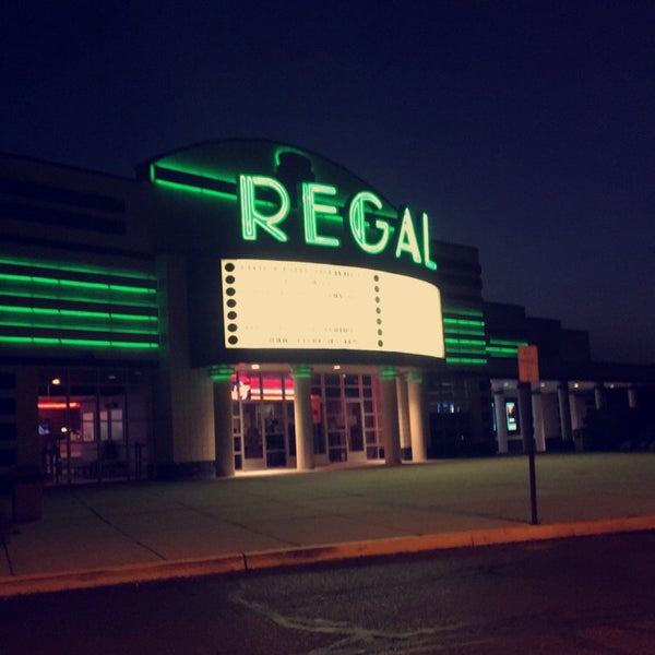 Photos at Regal Burlington 22 tips from 1880 visitors