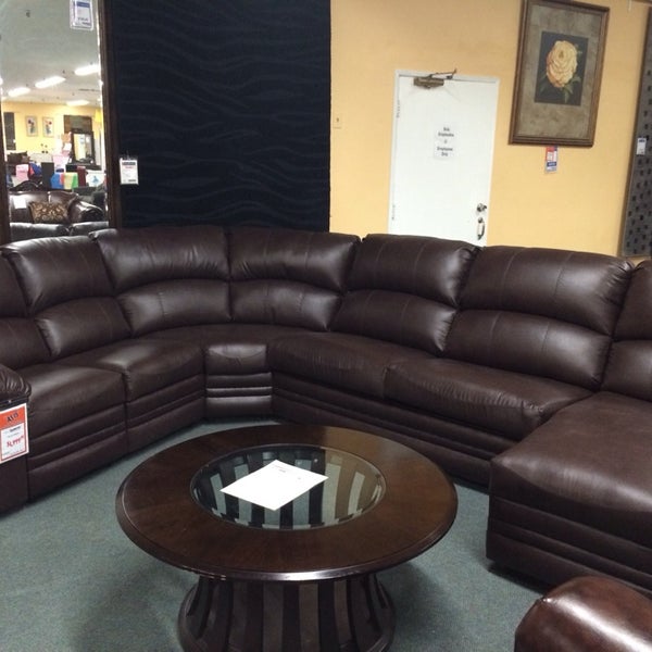 Dearden's Furniture and Home Store in Van Nuys