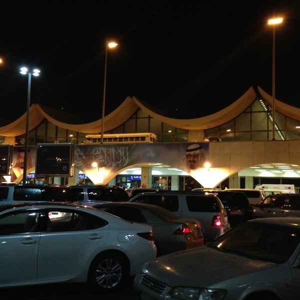 Foto tirada no(a) King Abdulaziz International Airport (JED) por Ahmed A. em 5/12/2013