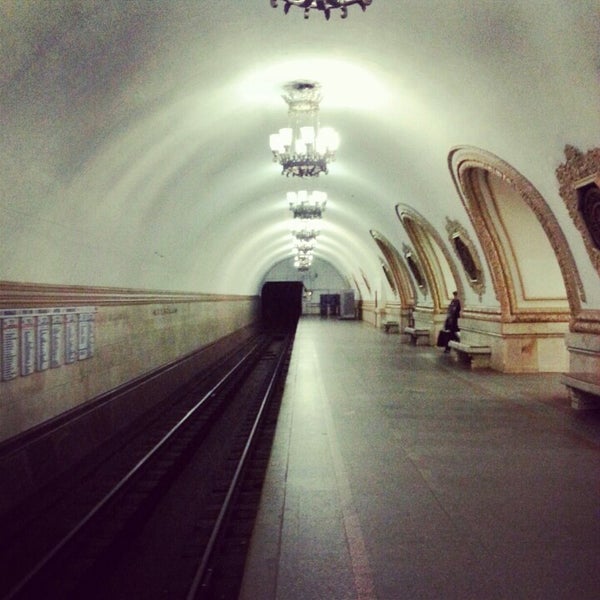 Метро московская киев