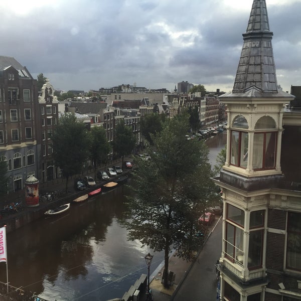 Foto diambil di Dikker &amp; Thijs Fenice Hotel oleh Sergey K. pada 9/4/2015
