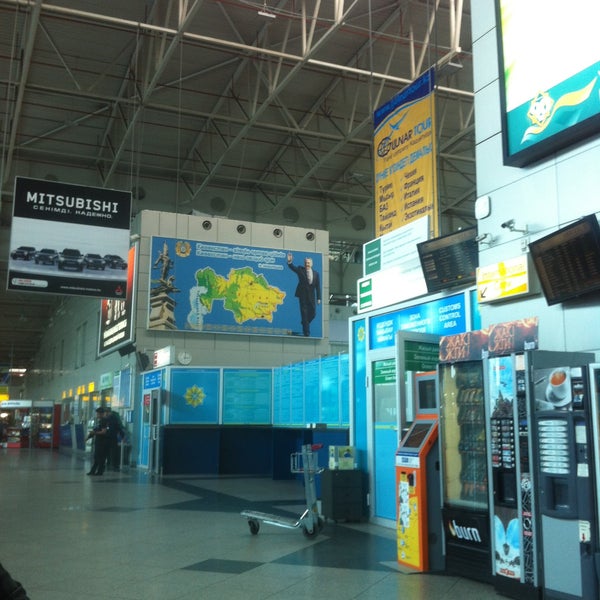 Das Foto wurde bei Almaty International Airport (ALA) von Andrey am 4/30/2013 aufgenommen