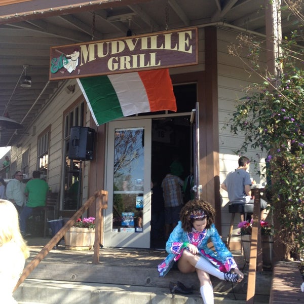 3/17/2013にBry B.がEd&#39;s Mudville Grillで撮った写真