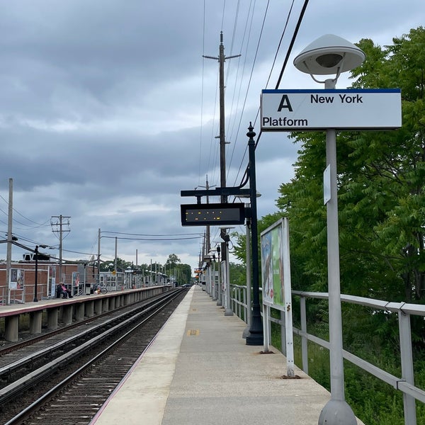 LIRR East Rockaway Station Station Plaza