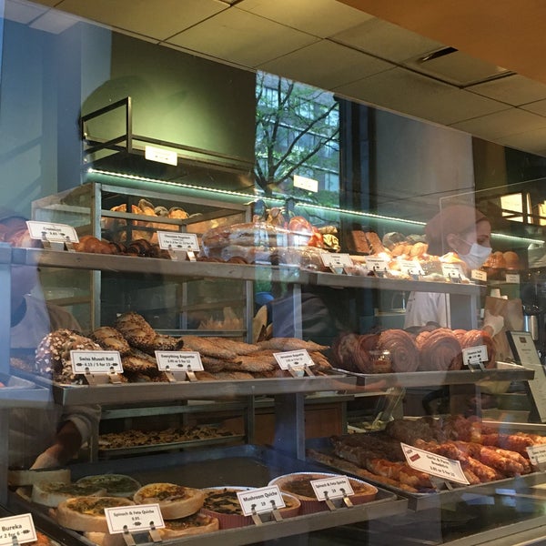 5/1/2021 tarihinde Andrea M.ziyaretçi tarafından Breads Bakery'de çekilen fotoğraf