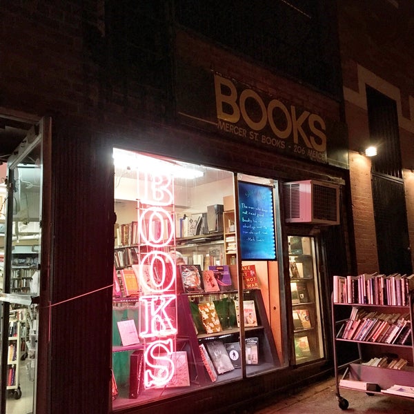 Photo taken at Mercer Street Books by Andrea M. on 11/27/2016