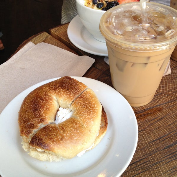 5/27/2013にAndrea M.がMojo Coffeeで撮った写真