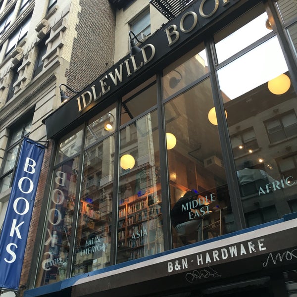 Photo taken at Idlewild Books by Andrea M. on 5/10/2016