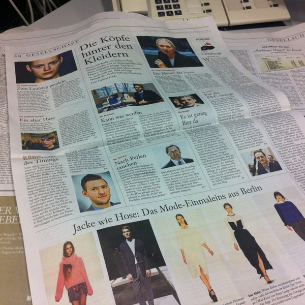 รูปภาพถ่ายที่ Frankfurter Allgemeine Zeitung โดย Florian เมื่อ 1/21/2013