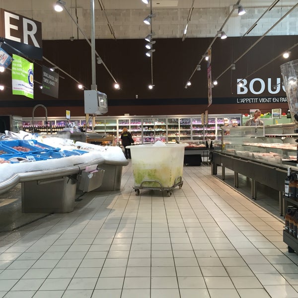 Géant Casino Grocery Store