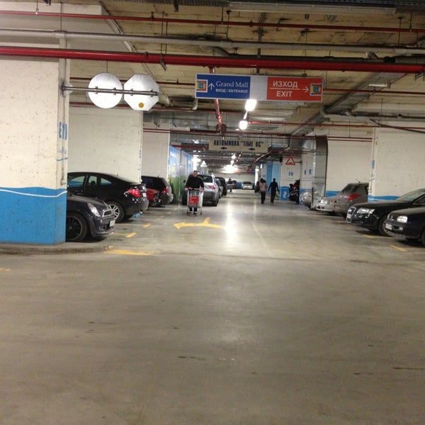 Гранд-паркинг. Grand parking 2. Гранд паркинг внуково. Гранд авеню планировка квартир. Парковка внуково фото.