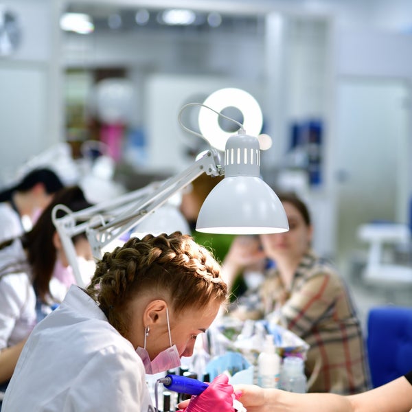 Девчата салон красоты всеволожск. Настя. Орджоникидзе 40/76 тверь. Салон красоты девчата люберцы. Салон красоты задонск.