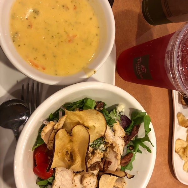 Panera Bread Bakery in West Des Moines