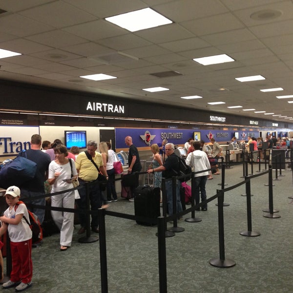 4/13/2013 tarihinde Antonio V.ziyaretçi tarafından Tampa International Airport (TPA)'de çekilen fotoğraf