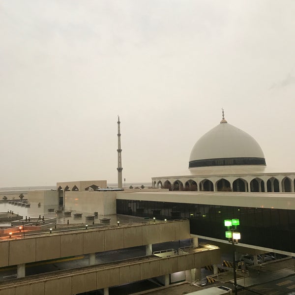 รูปภาพถ่ายที่ King Fahd International Airport (DMM) โดย 𓁹 NaiF เมื่อ 11/9/2018