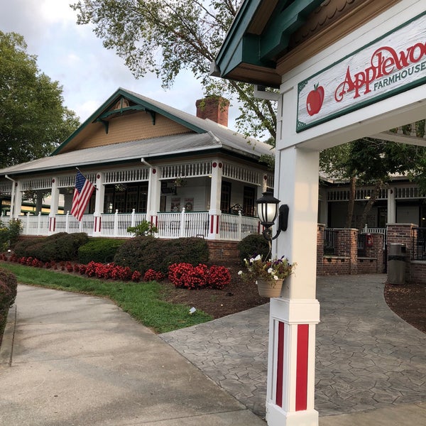 8/20/2018에 Jeff T.님이 Applewood Farmhouse Restaurant &amp; Grill에서 찍은 사진