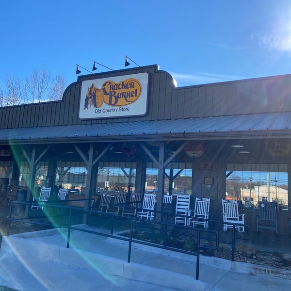 Cracker Barrel Old Country Store Pigeon Amerikan Restoranı