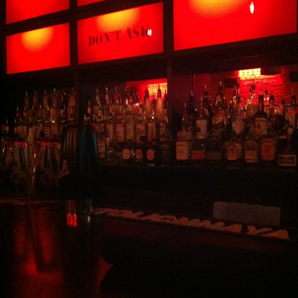 Foto tirada no(a) Tatu Asian Restaurant &amp; Lounge por Brady G. em 8/3/2013