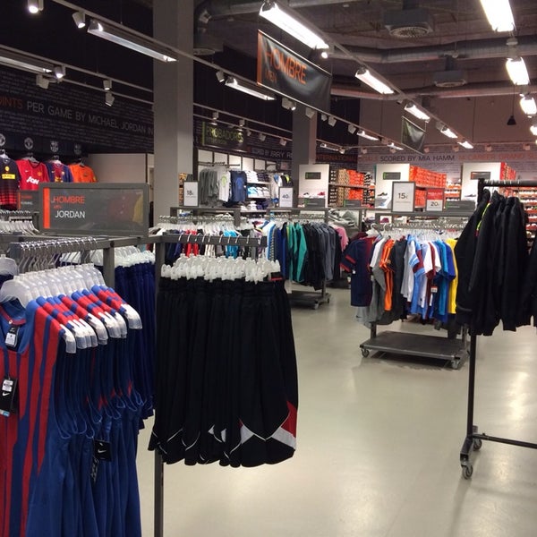 Nike Factory Stores - Layton Construction