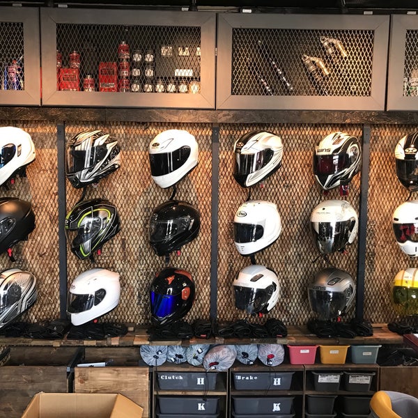 Photos At 愛車工房ccs 2 Tips