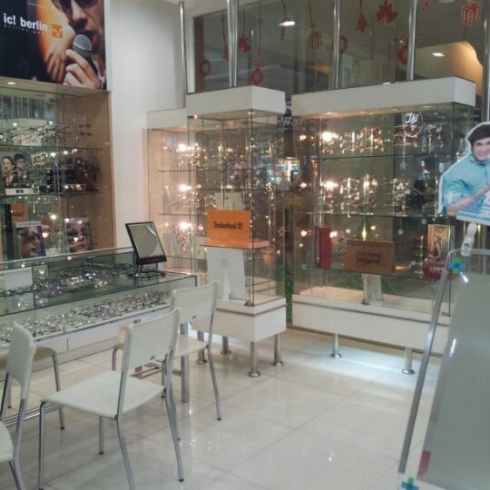 Государственный исторический музей на красной площади. Протяженность красной площади в москве. Аниме москва. Фото перед красный площадь. Красная площадь, 1 здание государственный исторический музей.