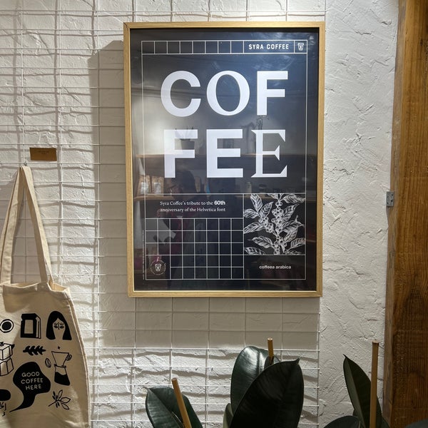 1/16/2023 tarihinde Dmitry D.ziyaretçi tarafından Syra Coffee'de çekilen fotoğraf