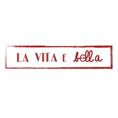 Photo prise au La Vita e Bella &amp; La Pizza è Bella Gourmet par La Vita e Bella &amp; La Pizza è Bella Gourmet le10/31/2017