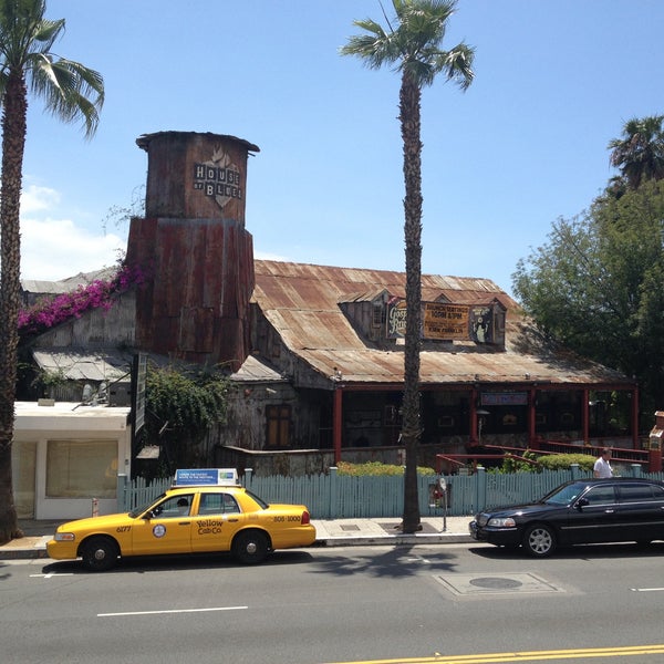 5/7/2013에 Nikolay Z.님이 House of Blues Sunset Strip에서 찍은 사진